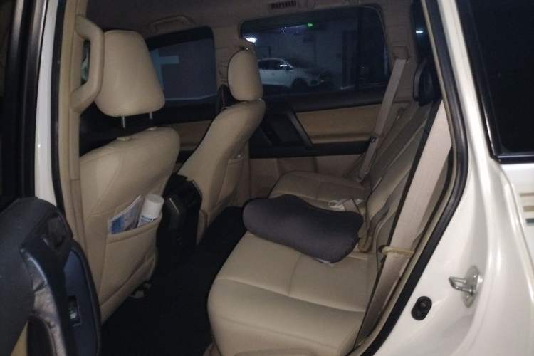 Used Toyota Prado 2010 2.7L Automatic Deluxe Edition Left Rear Seat