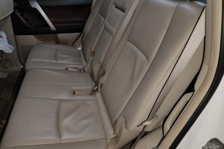 Used Toyota Prado 2010 4.0L Automatic TX-L Left Rear Seat