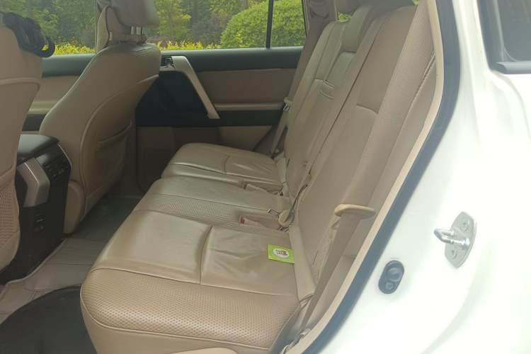 Used Toyota Prado 2010 4.0L Automatic TX-L Left Rear Seat