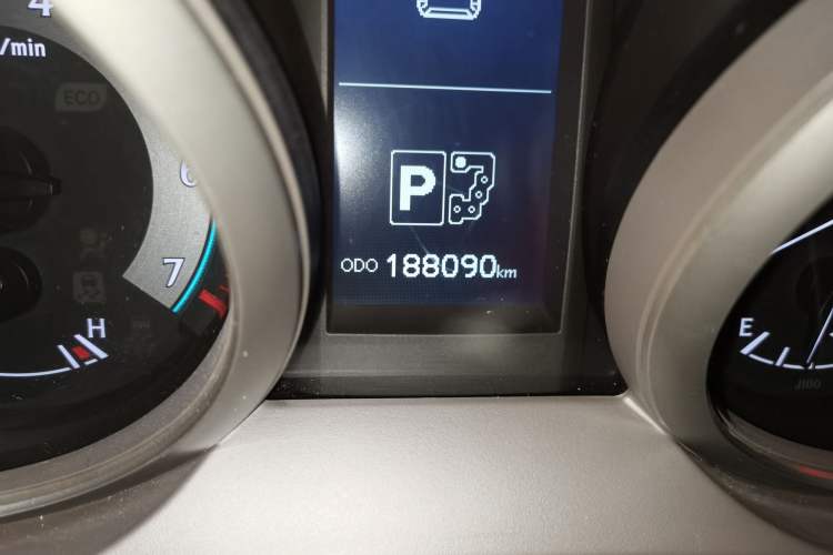 Used Toyota Prado 2010 4.0L Automatic TX-L Odometer Close Up