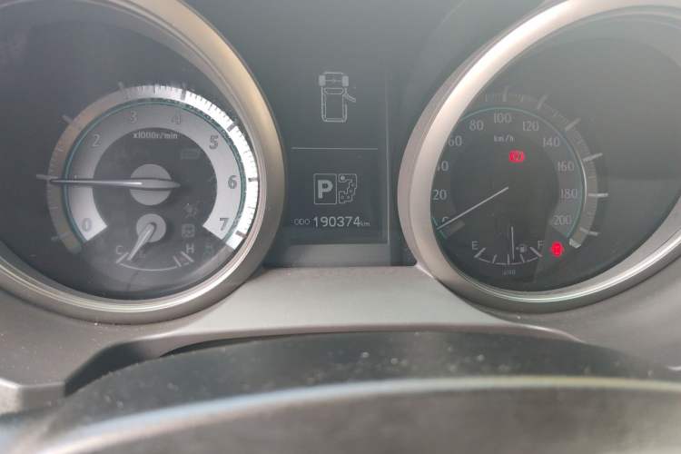 Used Toyota Prado 2010 4.0L Automatic TX-L Odometer Close Up