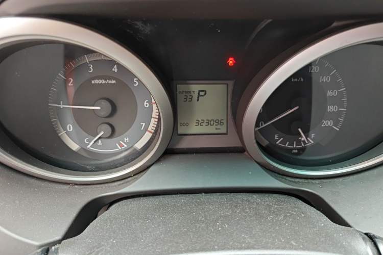 Used Toyota Prado 2010 2.7L Automatic Standard Edition Odometer Close Up