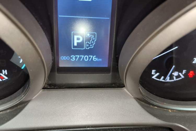 Used Toyota Prado 2010 4.0L Automatic TX-L Odometer Close Up