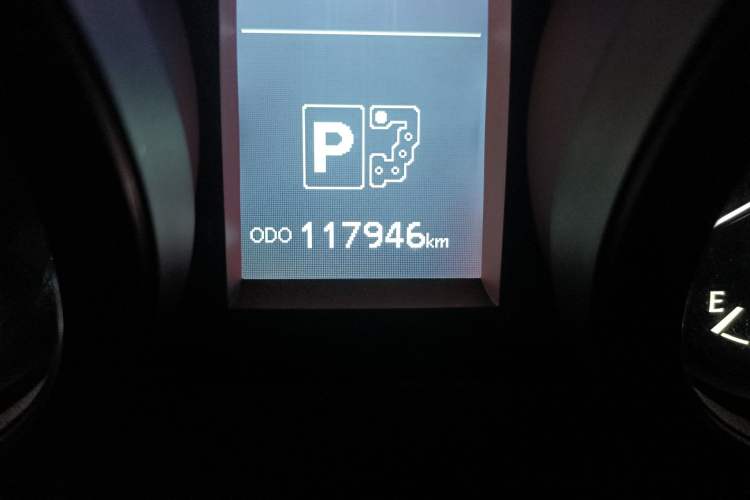 Used Toyota Prado 2010 4.0L Automatic TX-L Odometer Close Up
