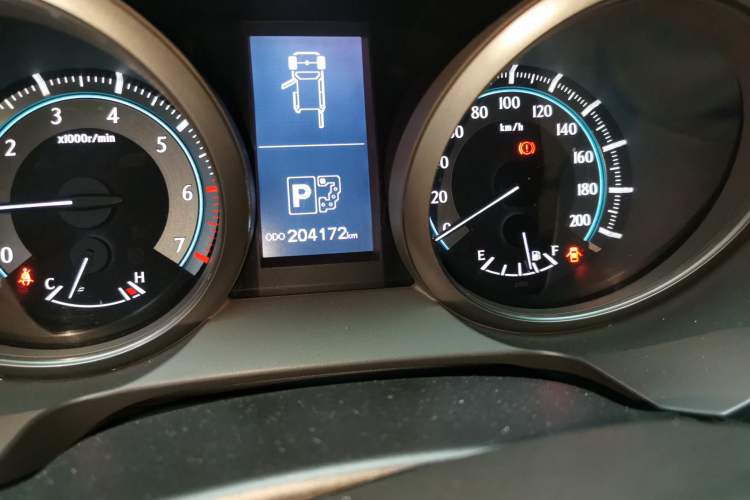 Used Toyota Prado 2010 4.0L Automatic TX-L Odometer Close Up