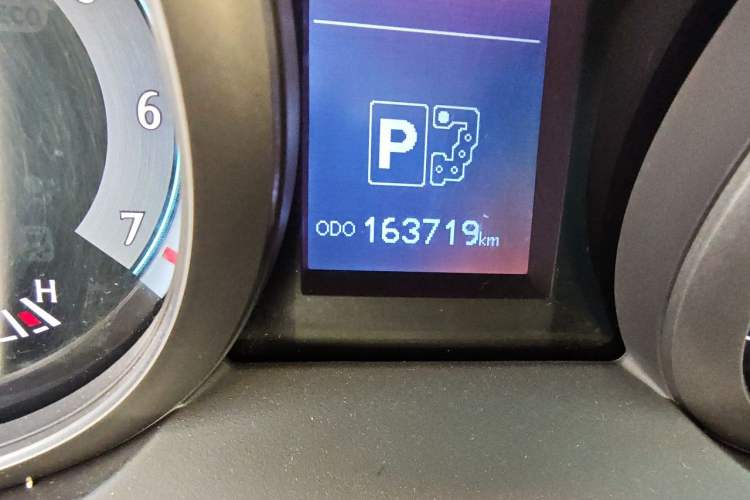 Used Toyota Prado 2010 4.0L Automatic TX-L Odometer Close Up