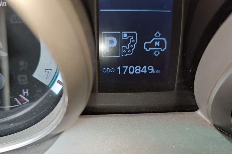 Used Toyota Prado 2010 4.0L Automatic VX Odometer Close Up
