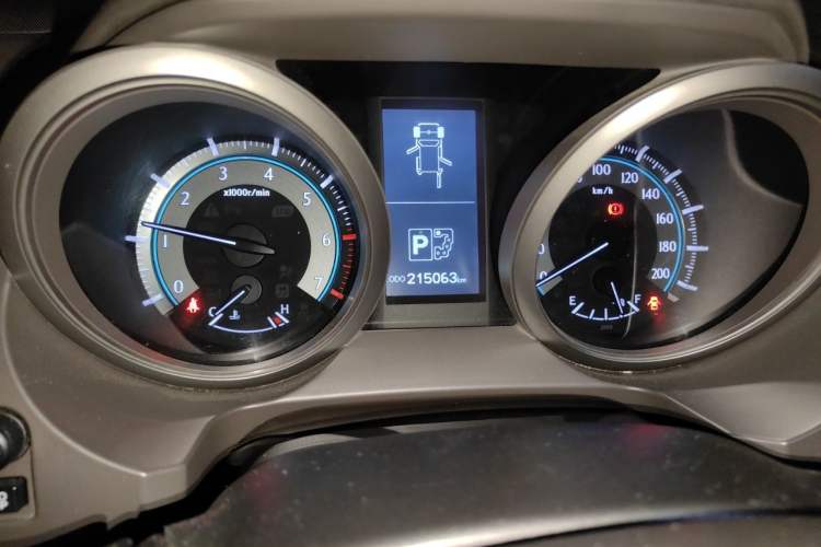 Used Toyota Prado 2010 4.0L Automatic TX-L Odometer Close Up