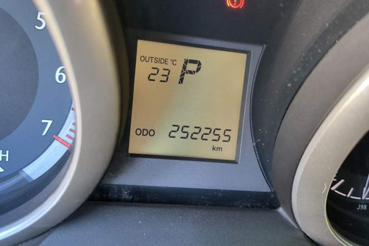 Used Toyota Prado 2010 2.7L Automatic Standard Edition Odometer Close Up