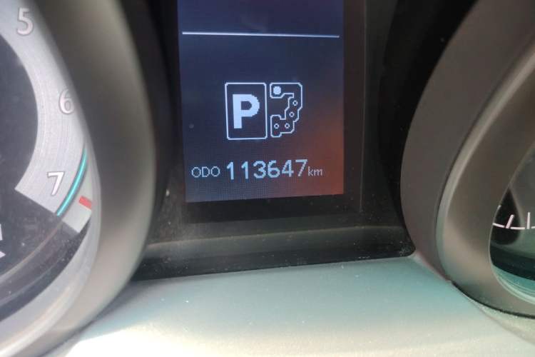 Used Toyota Prado 2010 4.0L Automatic TX-L Odometer Close Up