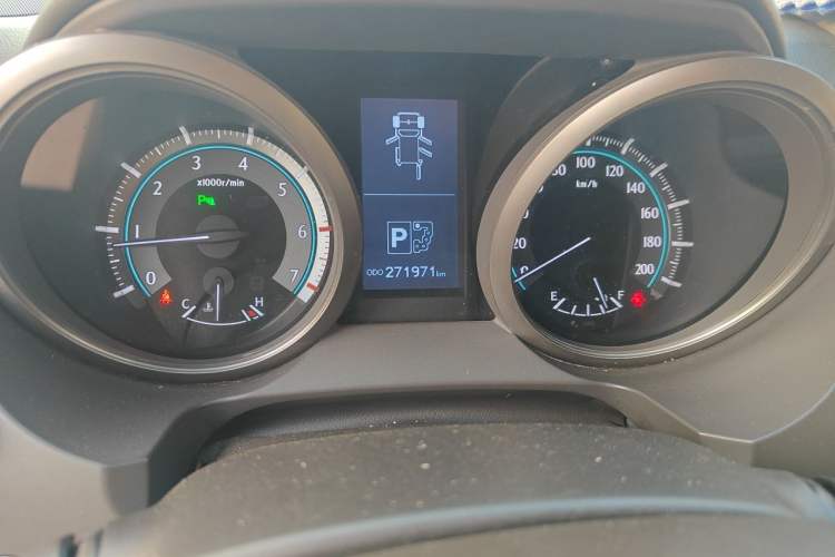 Used Toyota Prado 2010 4.0L Automatic TX-L NAVI Odometer Close Up