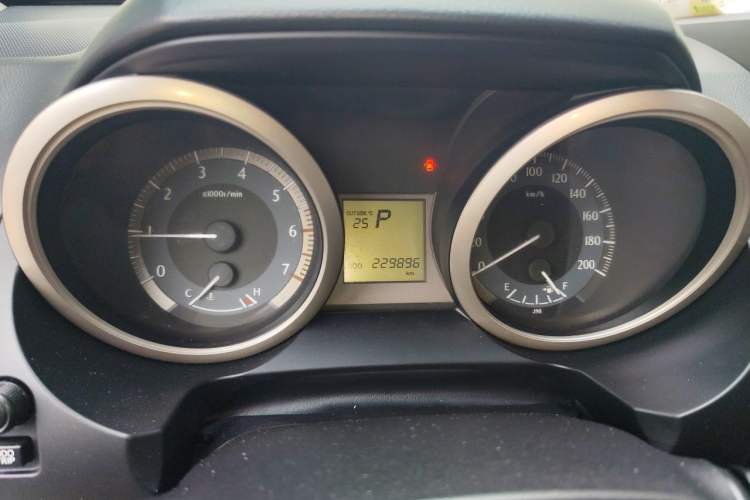 Used Toyota Prado 2010 2.7L Automatic Standard Edition Odometer Close Up