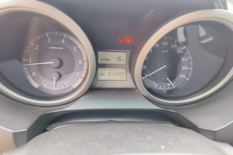 Used Toyota Prado 2010 2.7L Manual Transmission Odometer Close Up