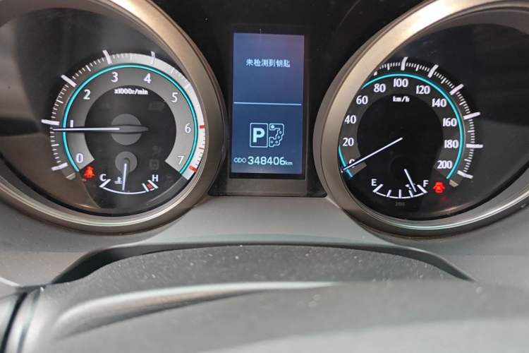 Used Toyota Prado 2010 4.0L Automatic TX-L Odometer Close Up