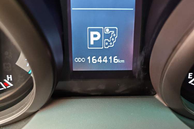 Used Toyota Prado 2010 4.0L Automatic TX-L Odometer Close Up