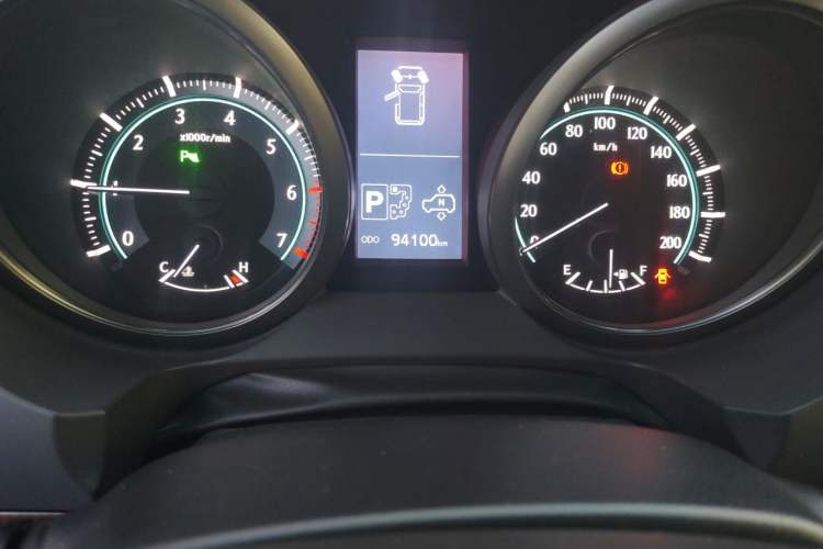 Used Toyota Prado 2010 4.0L Automatic VX NAVI Odometer Close Up