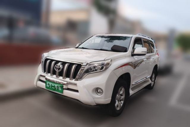 Used Toyota Prado Toyota Prado registered in 2014, automatic, gasoline, 2.7L, 7 seats (parallel import)