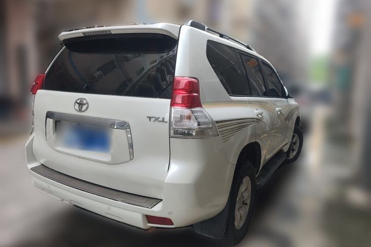 Used Toyota Prado 2010 2.7L Automatic Deluxe Edition Rear Right 45 Deg