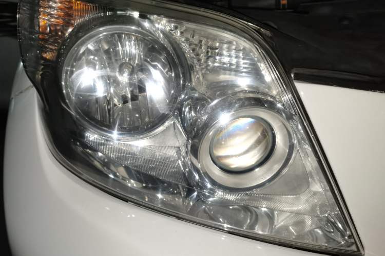 Used Toyota Prado 2010 4.0L Automatic TX-L Right Front Headlight