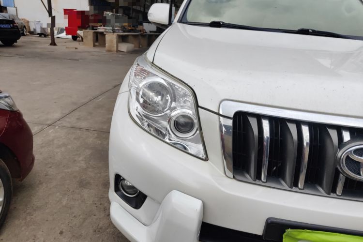 Used Toyota Prado 2010 2.7L Automatic Standard Edition Right Front Headlight