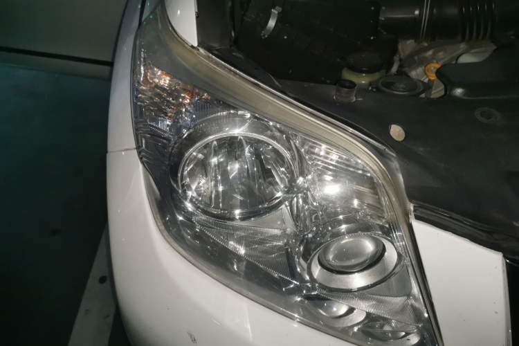 Used Toyota Prado 2010 4.0L Automatic TX Right Front Headlight