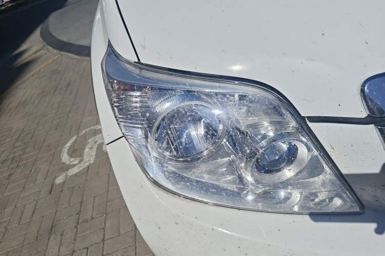 Used Toyota Prado 2010 4.0L Automatic TX-L Right Front Headlight