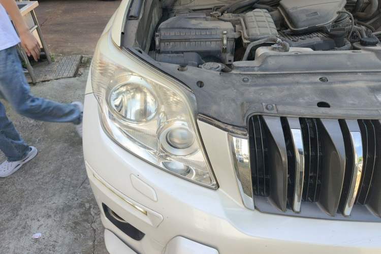 Used Toyota Prado  Right Front Headlight