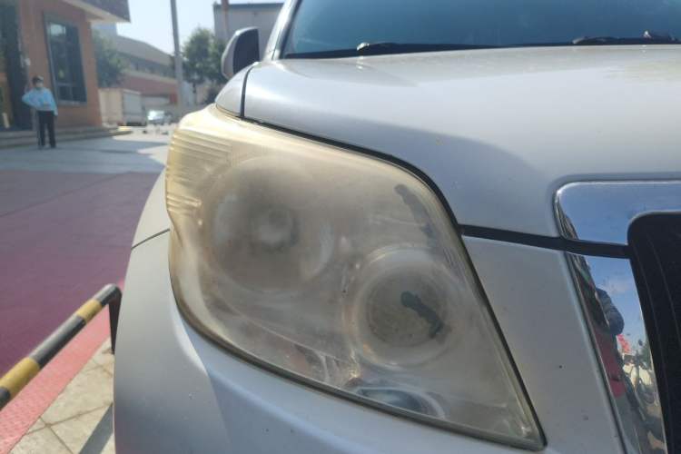 Used Toyota Prado 2010 2.7L Automatic Standard Edition Right Front Headlight