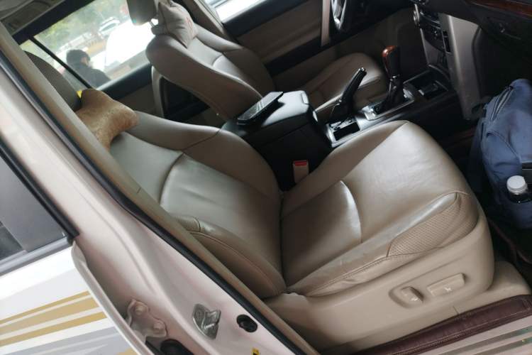 Used Toyota Prado 2010 4.0L Automatic VX NAVI Right Front Seat
