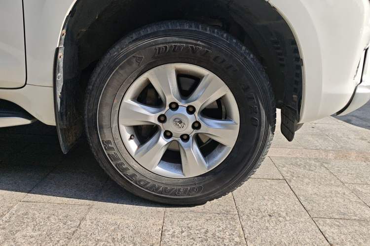 Used Toyota Prado 2010 4.0L Automatic TX-L Right Front Wheel Hub