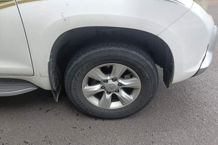 Used Toyota Prado 2010 4.0L Automatic TX-L Right Front Wheel Hub