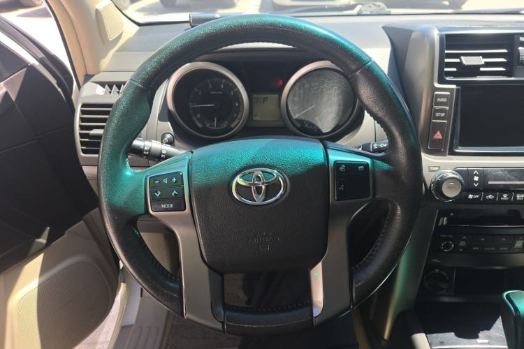 Used Toyota Prado 2010 2.7L Automatic Deluxe Edition Steering Wheel