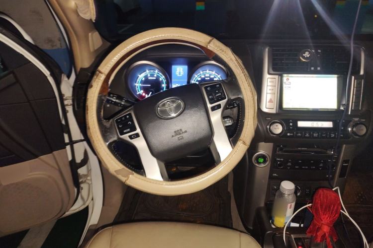 Used Toyota Prado 2010 4.0L Automatic VX Steering Wheel