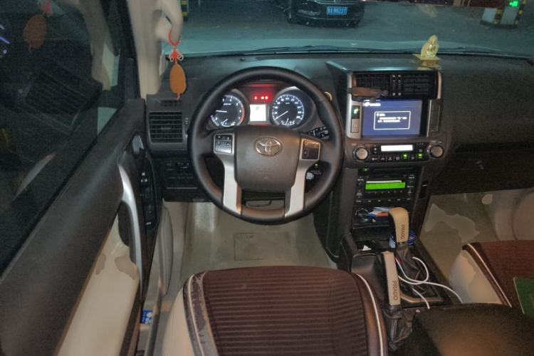 Used Toyota Prado 2010 2.7L Automatic Standard Edition Steering Wheel