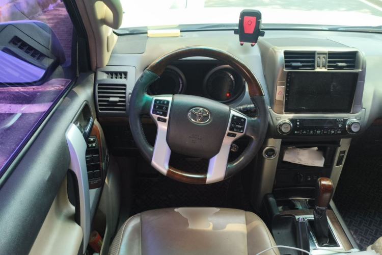 Used Toyota Prado 2010 4.0L Automatic VX Steering Wheel