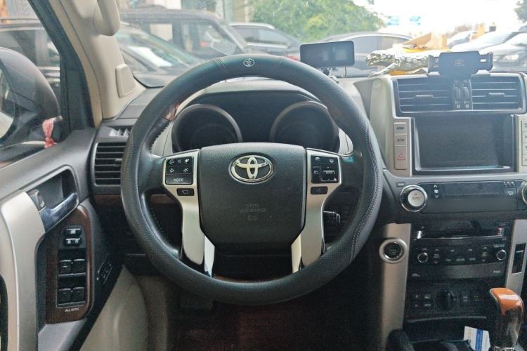Used Toyota Prado 2010 4.0L Automatic VX NAVI Steering Wheel