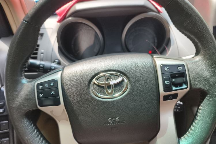 Used Toyota Prado 2010 4.0L Automatic TX-L Steering Wheel