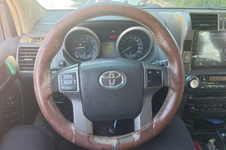 Used Toyota Prado 2010 2.7L Automatic Deluxe Edition Steering Wheel