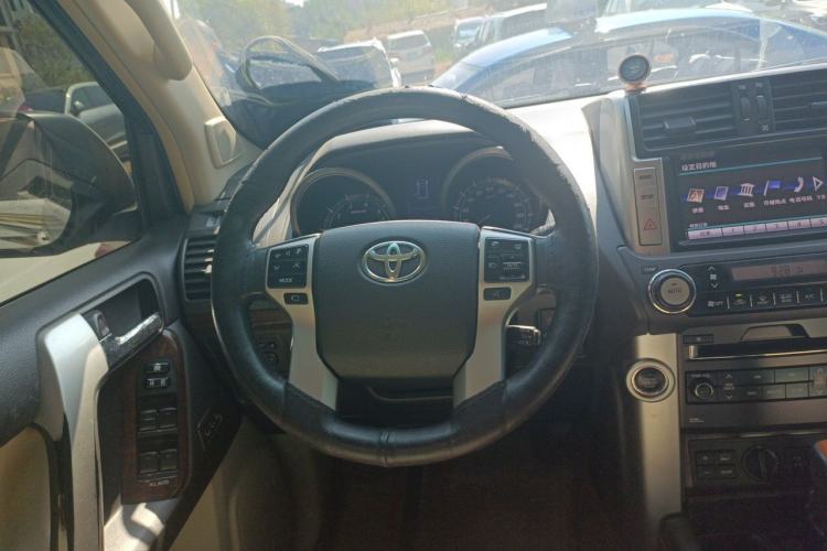 Used Toyota Prado 2010 4.0L Automatic VX NAVI Steering Wheel