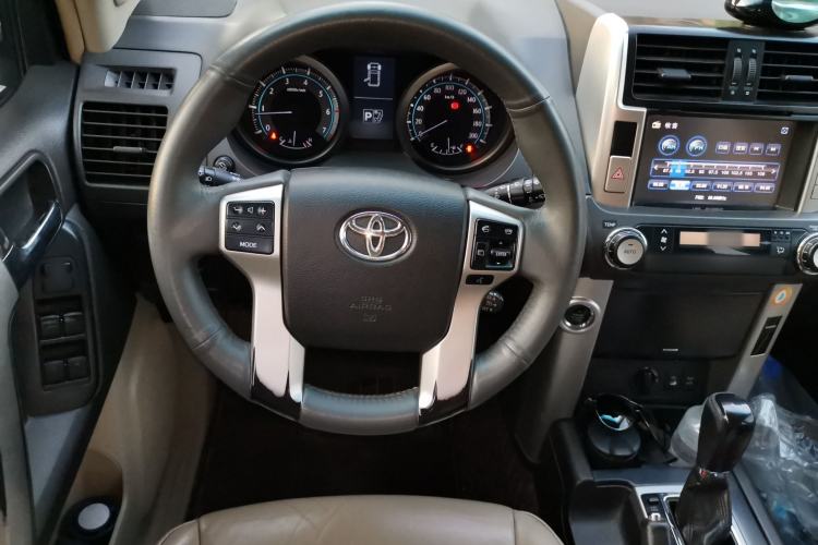 Used Toyota Prado 2010 4.0L Automatic TX-L Steering Wheel
