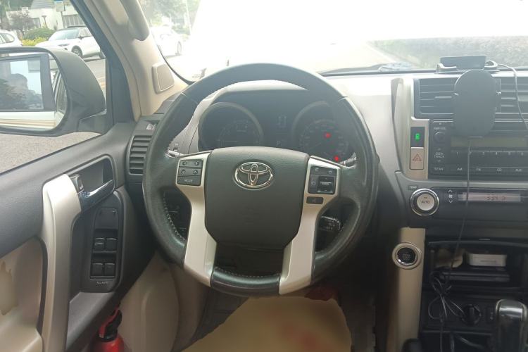 Used Toyota Prado 2010 4.0L Automatic TX-L Steering Wheel