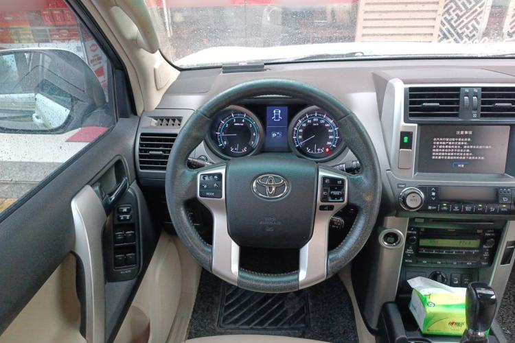 Used Toyota Prado 2010 4.0L Automatic TX-L Steering Wheel