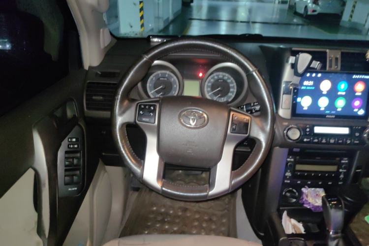 Used Toyota Prado 2010 2.7L Automatic Standard Edition Steering Wheel
