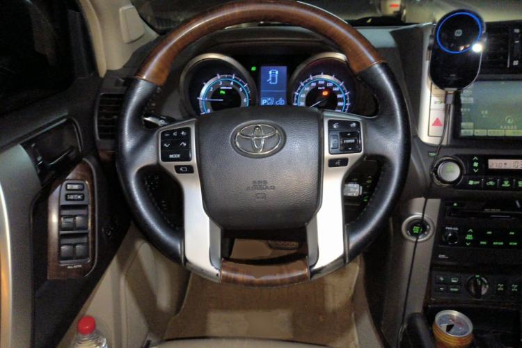Used Toyota Prado 2010 4.0L Automatic VX NAVI Steering Wheel