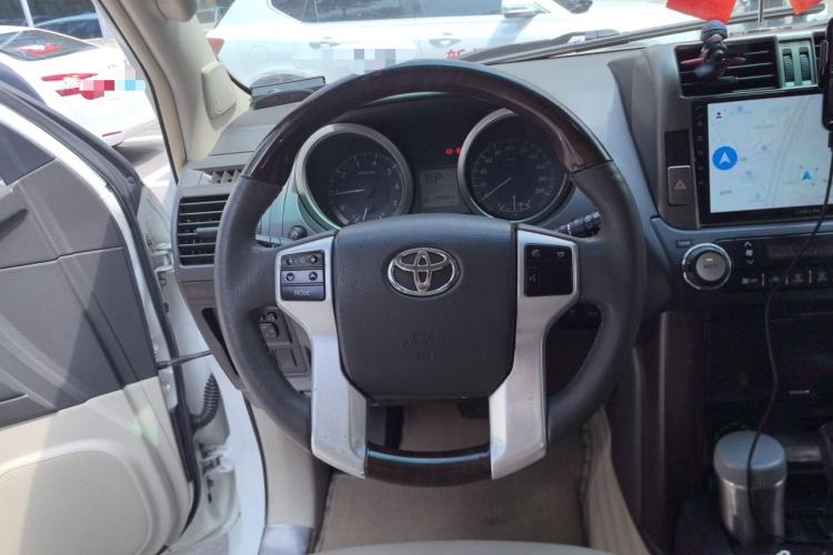 Used Toyota Prado 2010 2.7L Automatic Deluxe Edition Steering Wheel