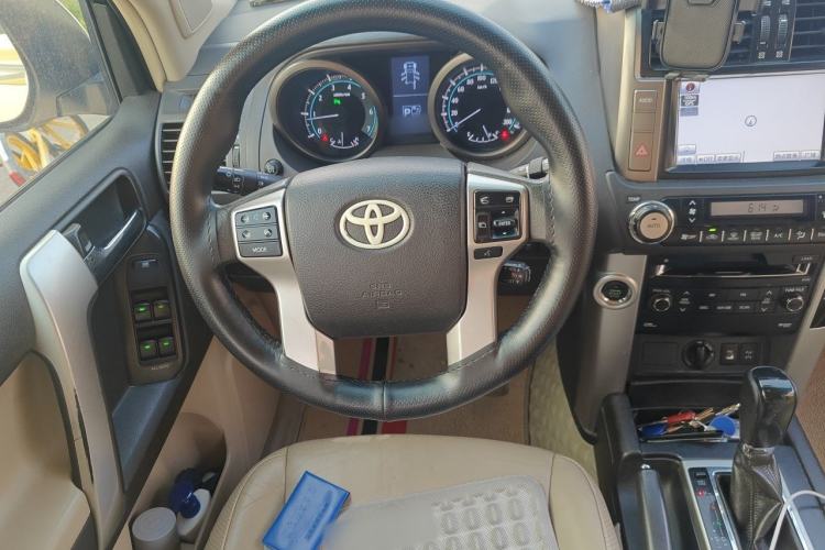 Used Toyota Prado 2010 4.0L Automatic TX-L NAVI Steering Wheel