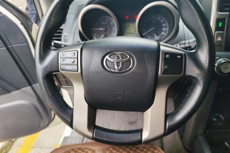 Used Toyota Prado 2010 2.7L Automatic Standard Edition Steering Wheel