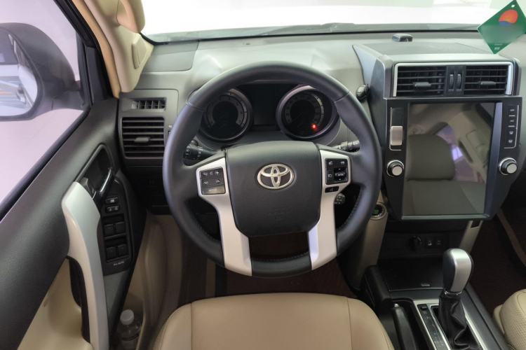 Used Toyota Prado 2010 4.0L Automatic TX-L Steering Wheel