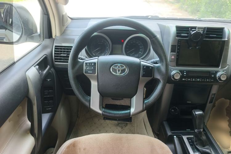 Used Toyota Prado 2010 2.7L Automatic Standard Edition Steering Wheel