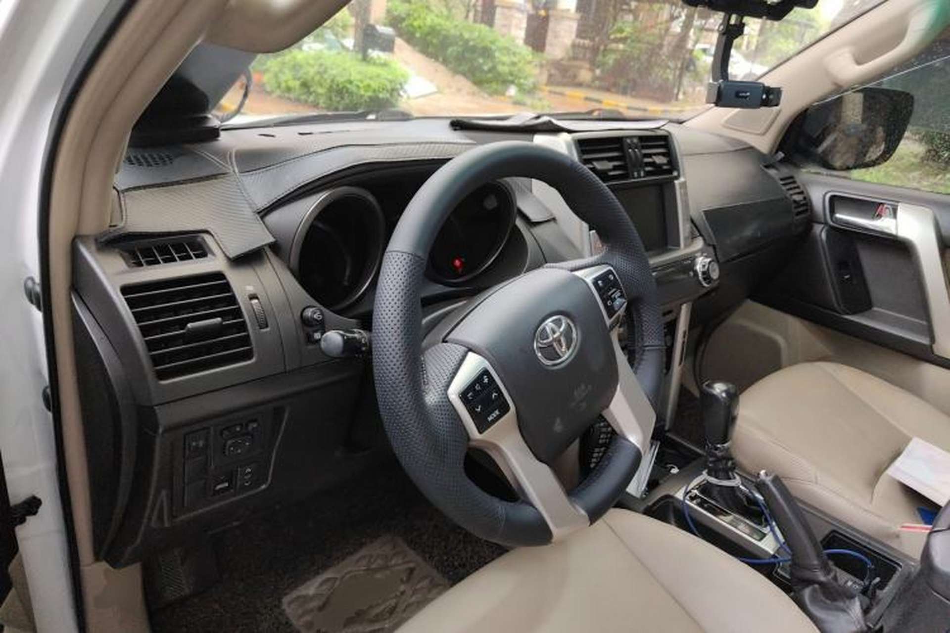 Used Toyota Prado 2010 4.0L Automatic TX-L Steering Wheel
